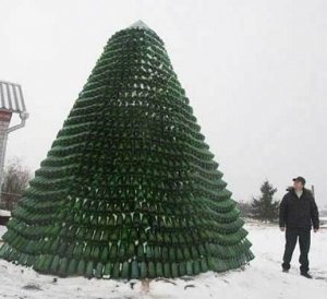 Детям в Крыму предложили создать лучшую елку своими руками
