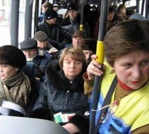 Совмин предложил дать льготникам адресную помощь на проезд автобусами в Крыму