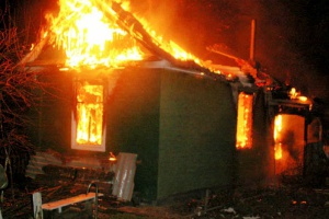 Пожилой симферополец погиб на пожаре в собственном доме