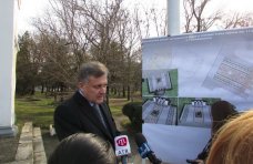 Власти Симферополя пообещали разобраться с долгостроями в парке Шевченко