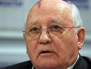 Горбачев попросил Путина и Обаму инициировать мирные переговоры в Украине