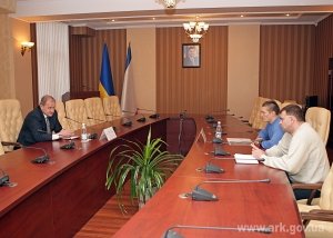 Глава Совета министров обсудил с Александром Усиком перспективы развития детского и юношеского бокса в Крыму