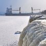 Непогода надолго заморозила движение в Керченском проливе