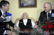 В Столице Крыма три долгожителя отметили 100-летние юбилеи