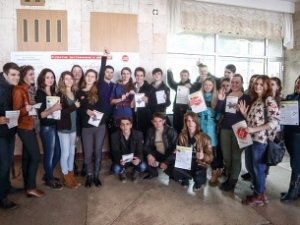 Студенты устроили референдум за мирный Крым