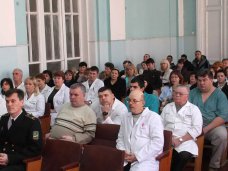 В Столице Крыма вручили награды медикам военного госпиталя