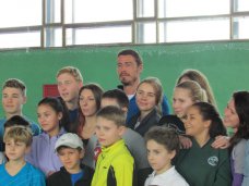 В Столице Крыма российский спортсмен встретился с воспитанниками теннисной школы