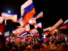 В Столице Крыма отмечают проведение референдума
