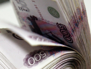 Крымские бюджетники получат зарплату за март уже в рублях