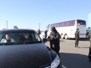 Крымчане стоят в очереди на границе с Украиной по 5-10 часов