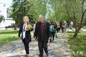 В Керчи почтили память погибших в Одессе