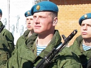 Россия усиленно набирает в армию контрактников
