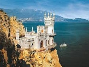 Туристы будут познавать Крым по единому абонементу
