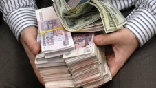 Больше 2 тыс. вкладчиков украинских банков в Крыму получили компенсацию