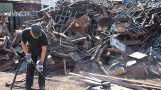 Правоохранители изъяли у предпринимателя в Джанкое 50 тонн металлолома