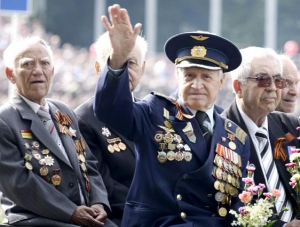 В Столице Крыма наградили ветеранов войны и труда