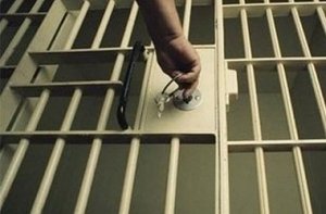 В Симферополе сотрудник МВД приговорен к лишению свободы