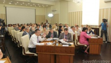 Заседания Совета Министров Крыма будут показывать в прямом эфире