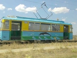 Пляжный трамвай снова «бегает» к морю в Крыму