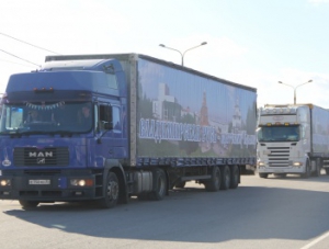 Через Керченскую переправу запретили перевозить грузовики