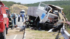 Под Севастополем в лобовом столкновении грузовиков погиб человек