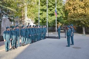 Крымские спасатели отмечают День Государственного Флага Российской Федерации