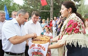 Владимир Константинов провел День Государственного Совета Республики Крым в Феодосийском регионе