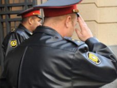 Жителя Симферополя приговорили к обязательным работам за оскорбление полицейского