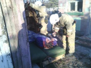 Керченские пожарные спасли пожилую женщину