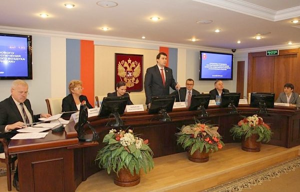 Олег Лебедев провел в Туле экологический «круглый стол» по актуальным вопросам охраны атмосферного воздуха