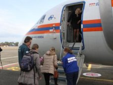 Спецборт МЧС России доставит троих тяжелобольных детей из Республики Крым в Москву и Санкт-Петербург