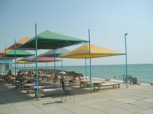 До февраля в Крыму решили убрать с пляжей все временные конструкции