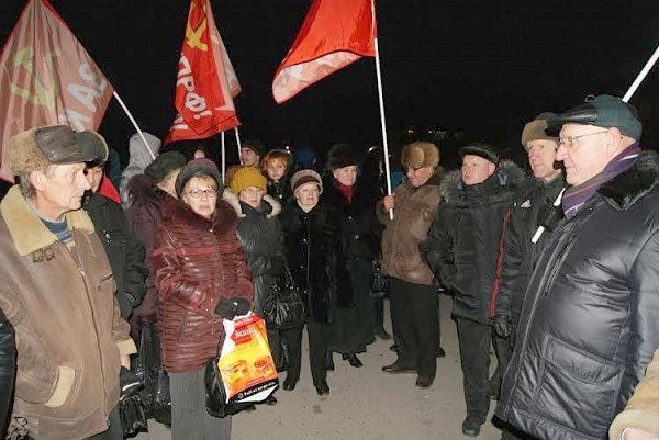Сталинградские коммунисты продолжат отстаивать интересы рабочих «Химпрома»
