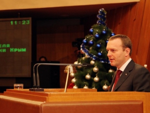 Госсовет принял законопроект об официальных, религиозных и национальных праздниках