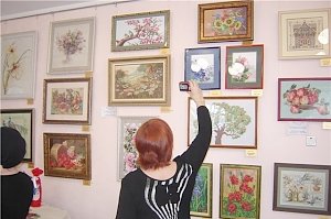 В Симферополе откроется выставка вышивки «Многоцветье узоров»