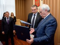 Сергей Аксёнов подписал соглашение о сотрудничестве с Правительством Санкт-Петербурга