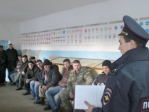 Кировские полицейские рассказали гражданам о предпринимаемых мерах по охране общественного порядка