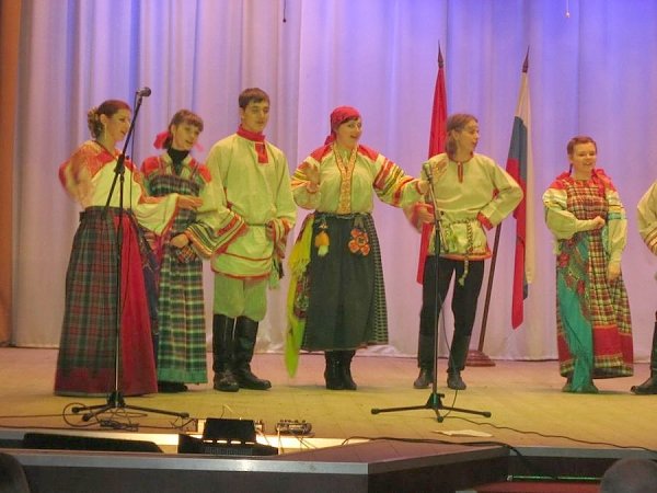 «Русские своих не бросают!». Тульские коммунисты провели благотворительный концерт в поддержку Новороссии