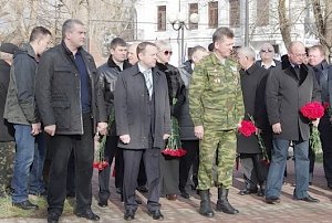 В Симферополе прошли торжества, приуроченные Дню памяти о россиянах, исполнявших служебный долг за пределами Отечества