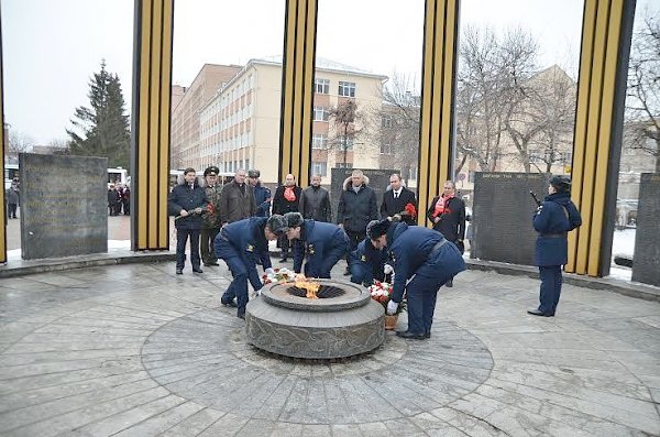 Рязанские коммунисты возложили цветы к Вечному огню