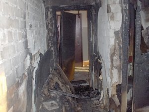 На пожаре в Севастополе пострадали два человека