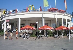 В Ялте желают возобновить работу «Макдональдса»