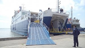 Реконструкцию причалов в порту «Крым» возобновили