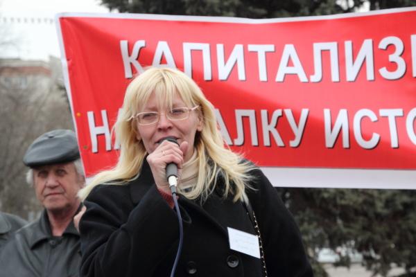 «Капитализм — на свалку истории!» В Костроме прошёл митинг КПРФ