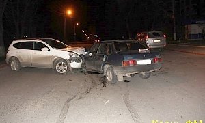 В Керчи столкнулись две машины: пострадал один человек