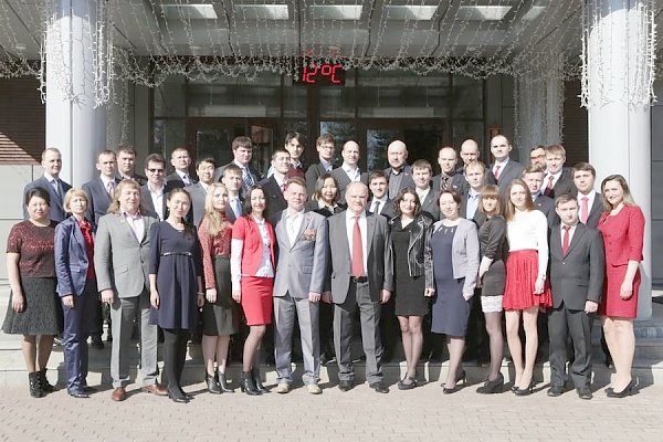 ​В Подмосковье прошла встреча Г.А. Зюганова со слушателями Центра Политической учебы при ЦК КПРФ