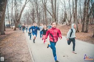 В массовом забеге в честь Дня здоровья приняли участие более 250 новгородцев