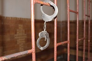 Рабочему из Севастополя дали 13 лет тюрьмы за двойное убийство