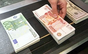 Полиция нашла в Севастополе нарушающий закон пункт обмена валют