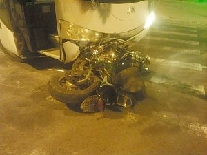 В Симферополе автобус сбил мотоциклиста